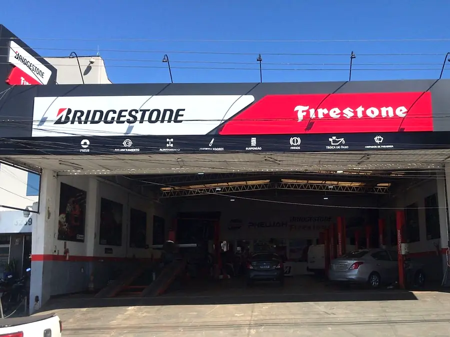 Fachada da loja PneuJah Bridgestone Av. 3º Radial, Setor Pedro Ludovico, Goiânia
