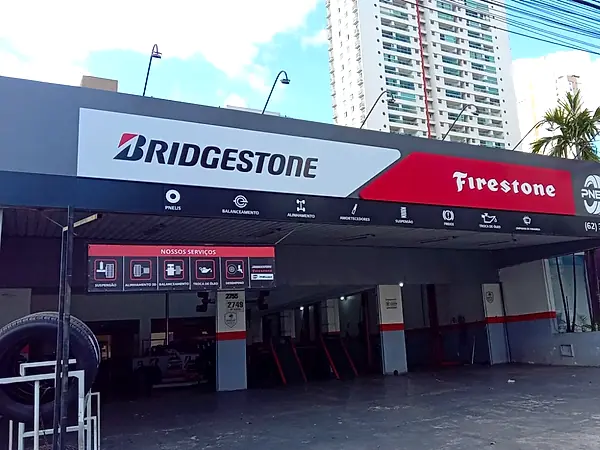 Fachada da loja PneuJah Bridgestone Av. Mutirão, Setor Marista, Goiânia