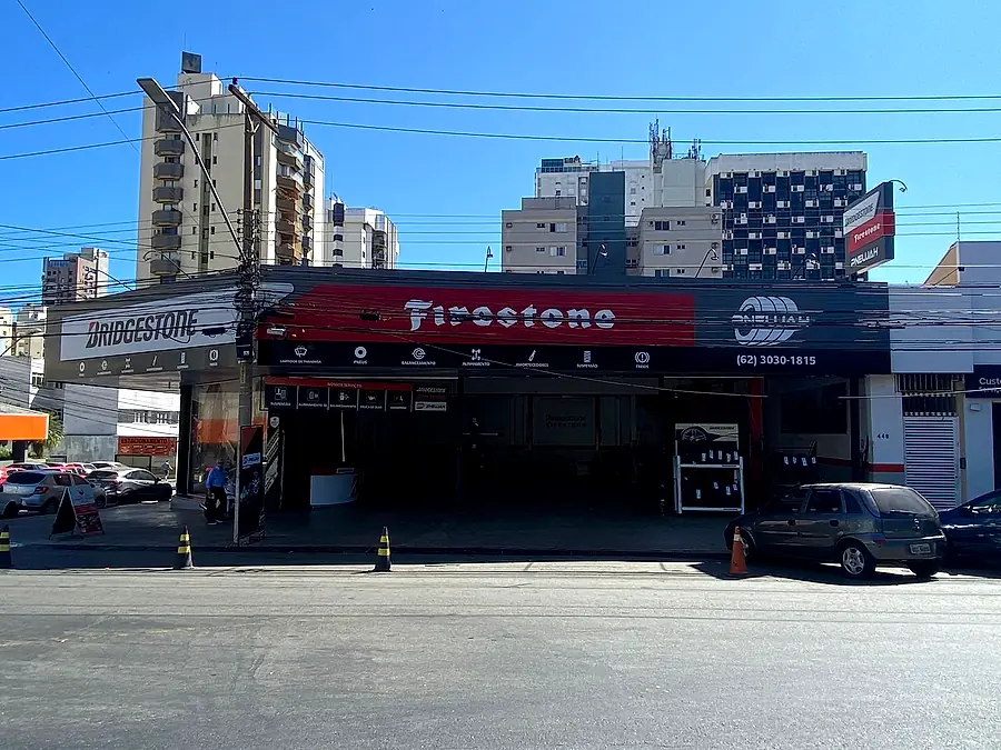 Fachada da loja PneuJah Bridgestone Praça Tamandaré, Setor Oeste, Goiânia